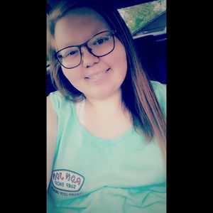 Meet your Posher, Alexia